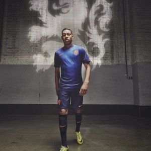 开云集团中国官网-英超：曼城4-2战胜曼联，哈兰德梅开二度，瓜迪奥拉指挥若定，曼城4-3